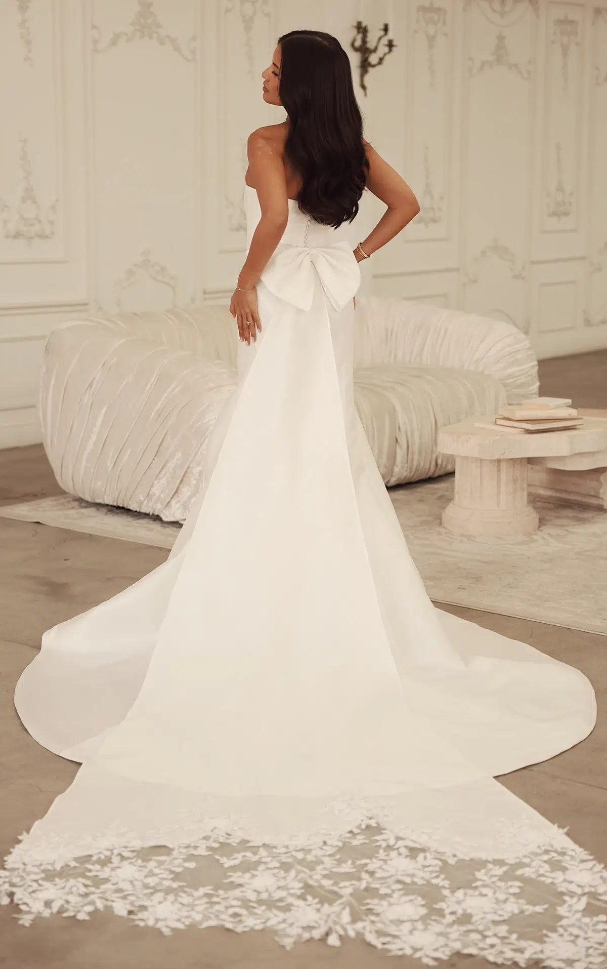 Martina Liana - 1901 - £2149