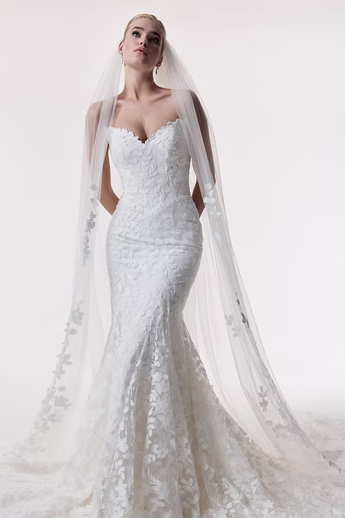 Josephine Scott - Evelyn - £2695