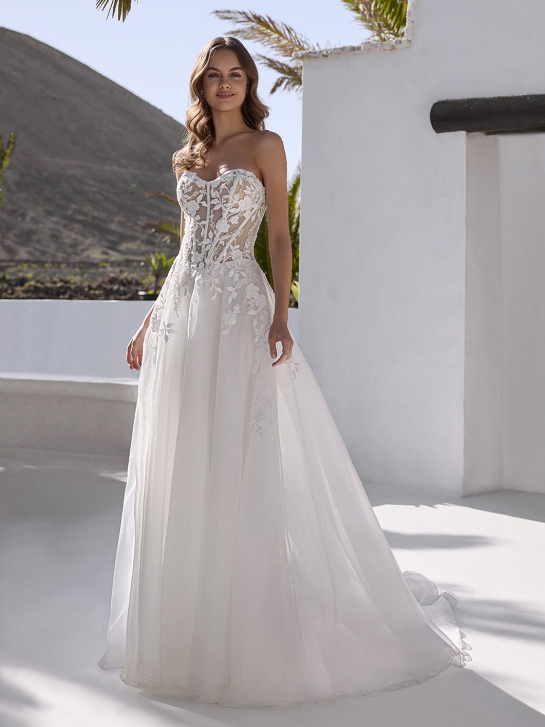 Enzoani - LOVE - Everly - £1695